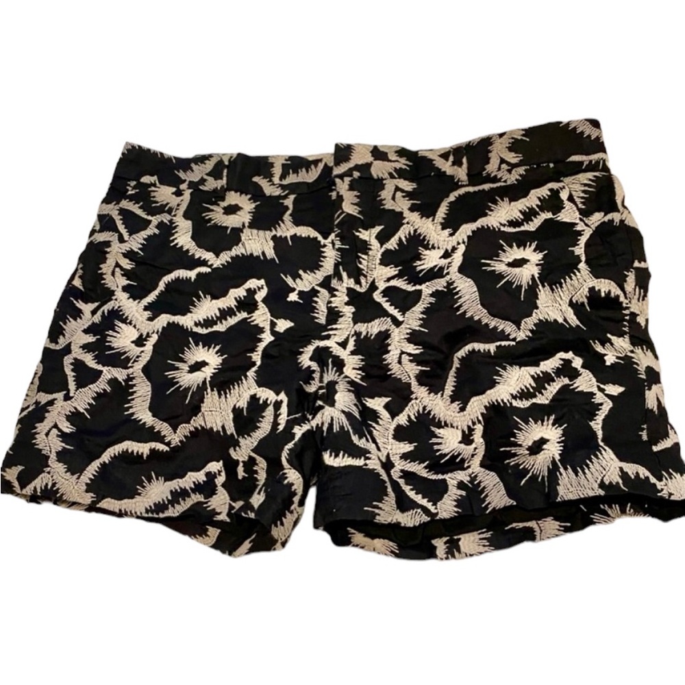Floral pattern shorts